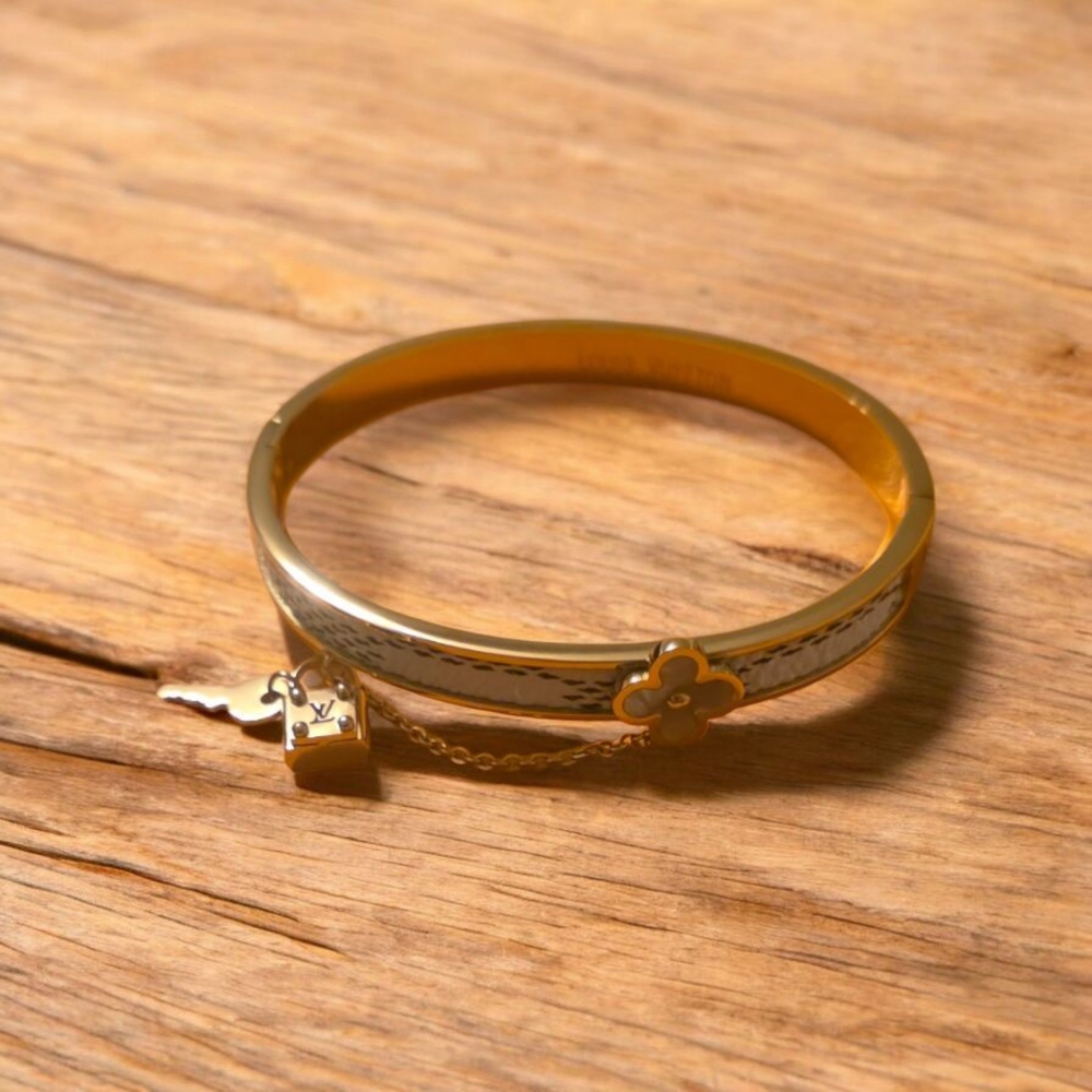Elegant Gold and Silver Women's Bracelet